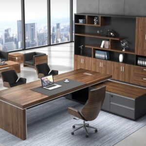 Executive Luxe Executive Desk.