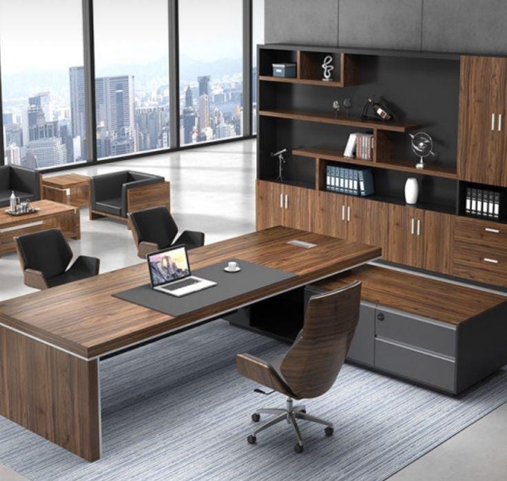 Executive Luxe Executive Desk.